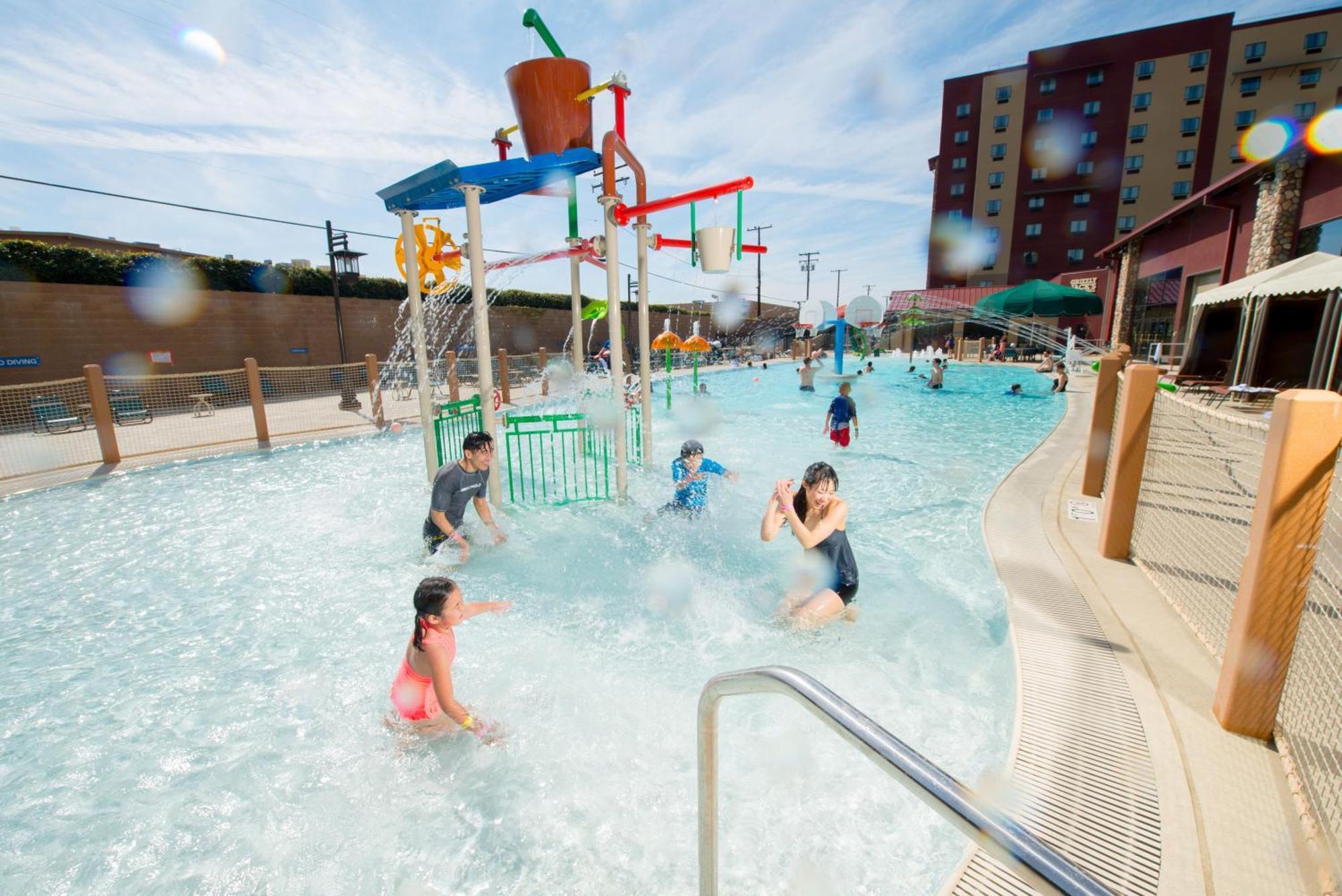Great Wolf Lodge Southern California Garden Grove Exterior photo